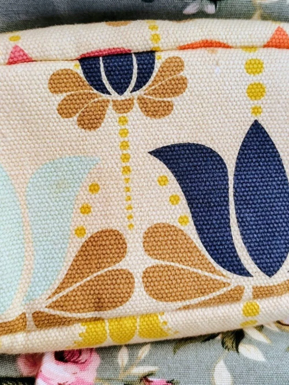 Primrose Hill London Makeup Cosmetic Case Pouch Floral Print Zip Close
